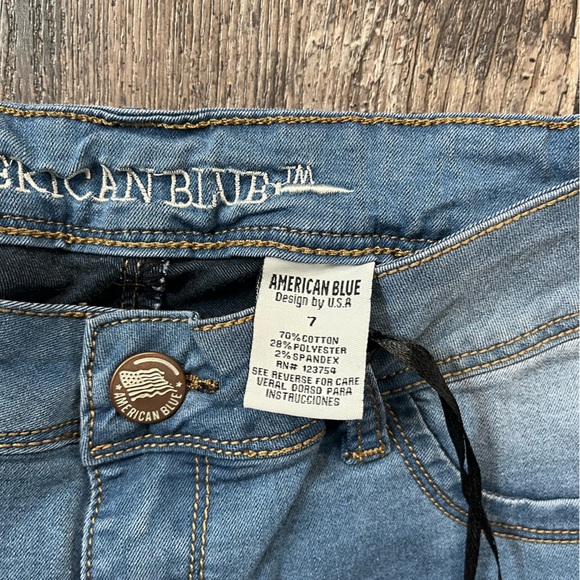 American Blue Jeans Women’s Better Butt Light Wash Skinny Leg NWT Various Sizes - Picture 7 of 10